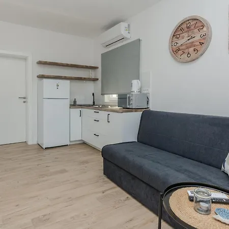 1 Bedroom In Vir