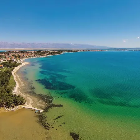 1 Bedroom Awesome In Apartment