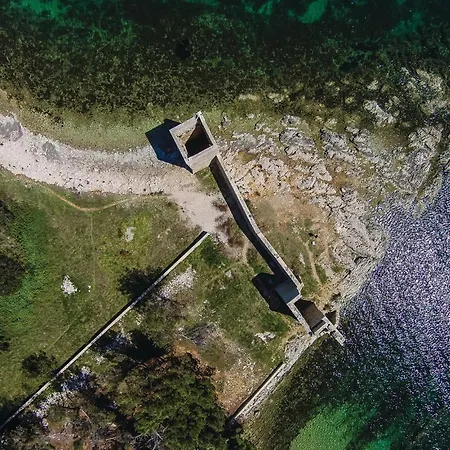 1 Bedroom Awesome In